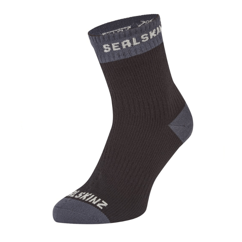 Sealskinz Wretham Waterproof Warm Weather Ankle Length Sock in Black AW24